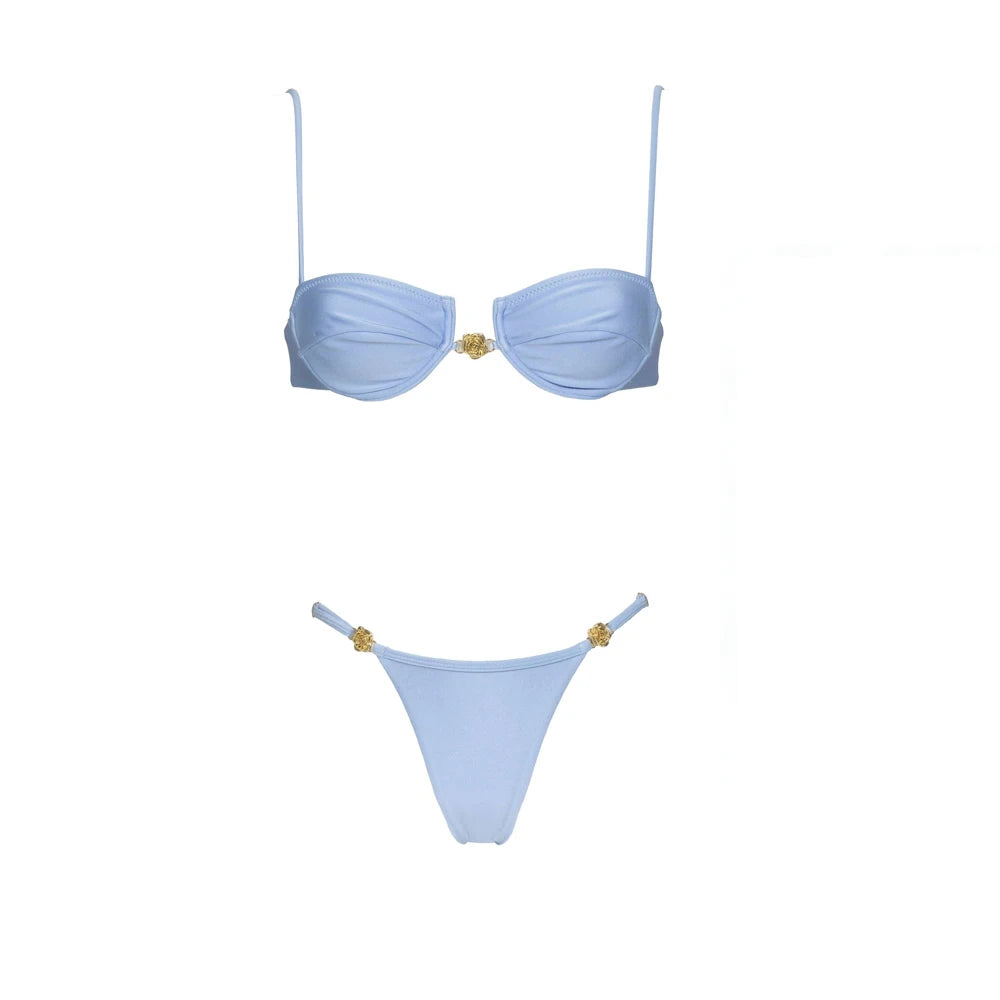 Ensemble bikini 3 pièces sexy avec paréo, bikini push-up échancré pour femme.